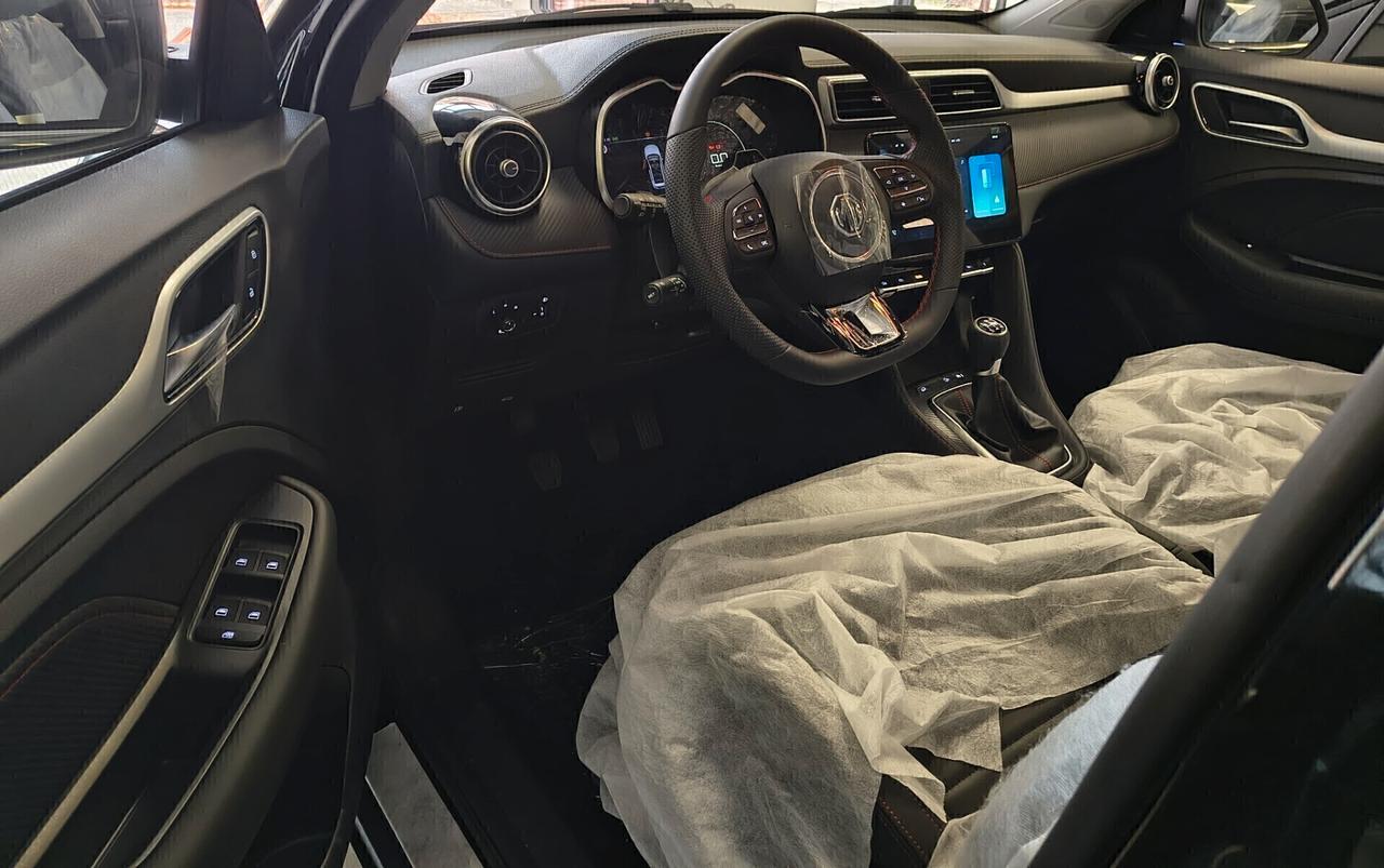 Mg ZS Classic 1.5 VTi-tech Luxury KM 0