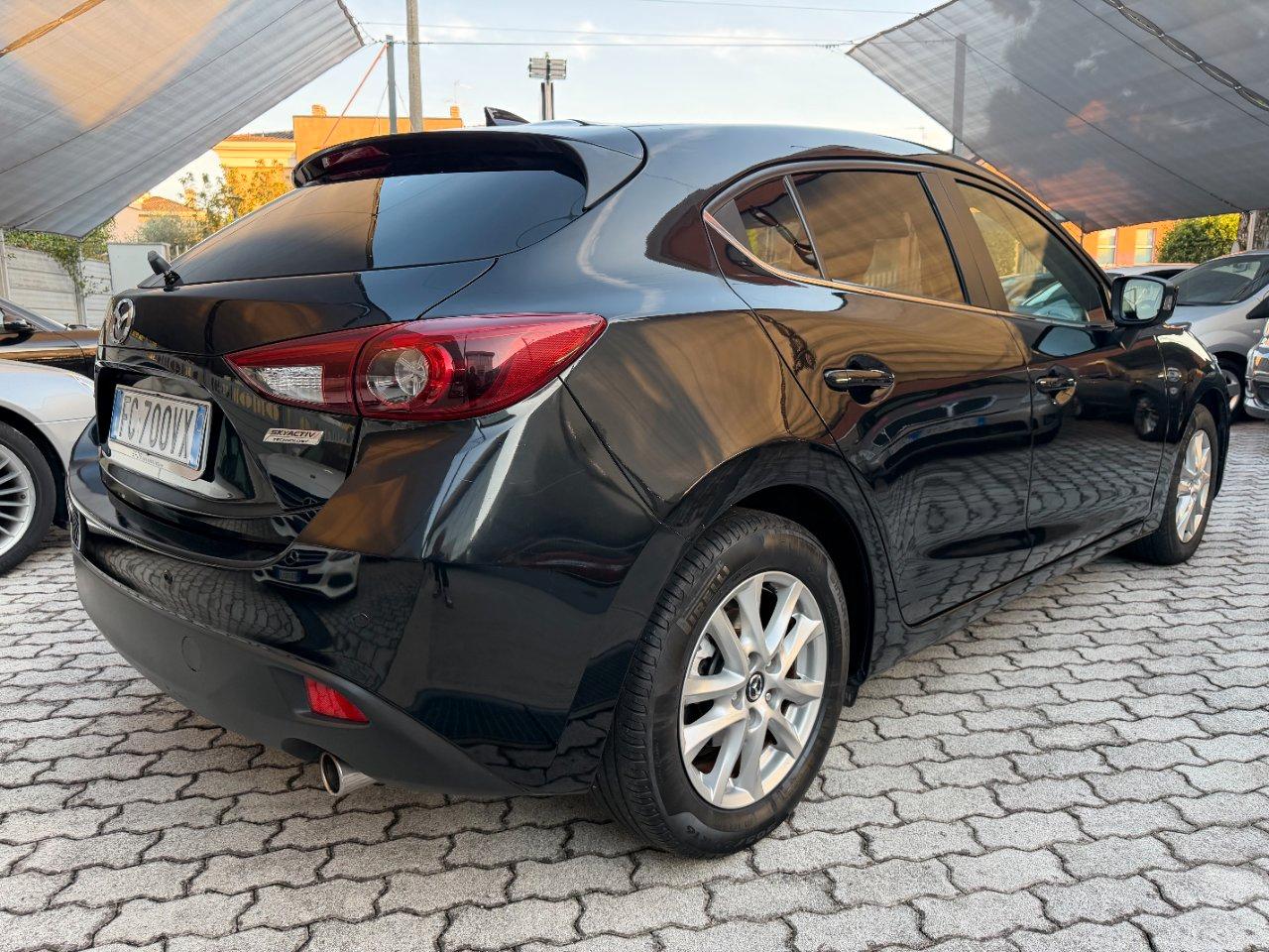 Mazda 3 5 Porte 3 5p 1.5 Evolve 100cv E6 NAVI+XENON+PDC NEOPATENTATI OK