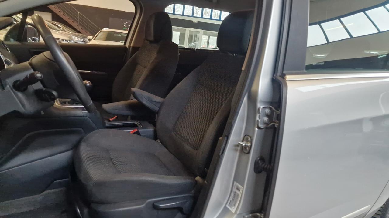 Peugeot 5008 1.6 HDi 112CV Allure