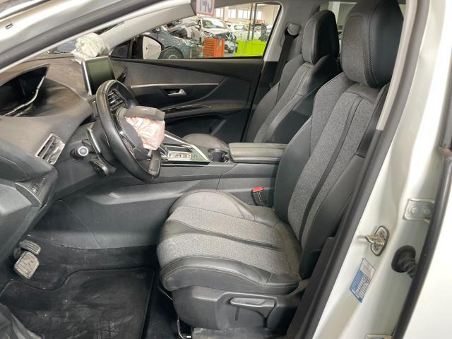 PEUGEOT 5008 BLUEHDI 130CV S&S EAT8 ALLURE