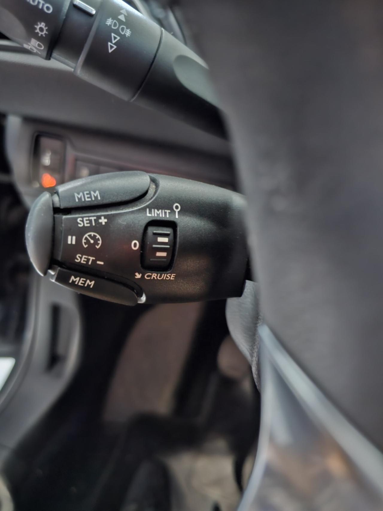 Peugeot 308 1.6 HDi 92 CV Access