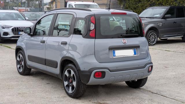 FIAT Panda CROSS HYBRID 1.0cc 70cv