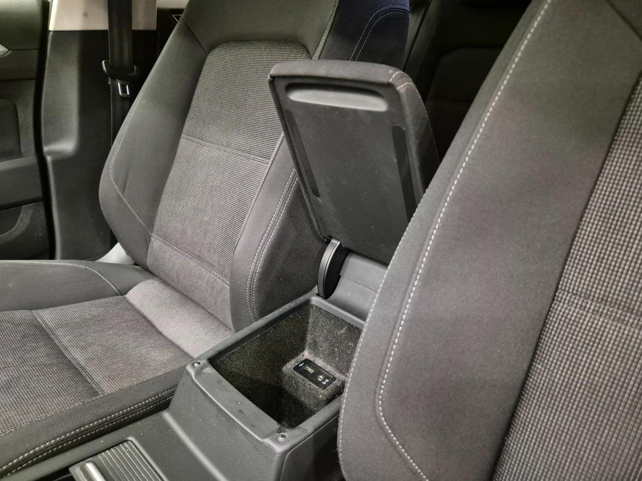 Volkswagen Passat Variant 1.6 TDI Trendline 120cv - Sens. Park. - Bluetooth