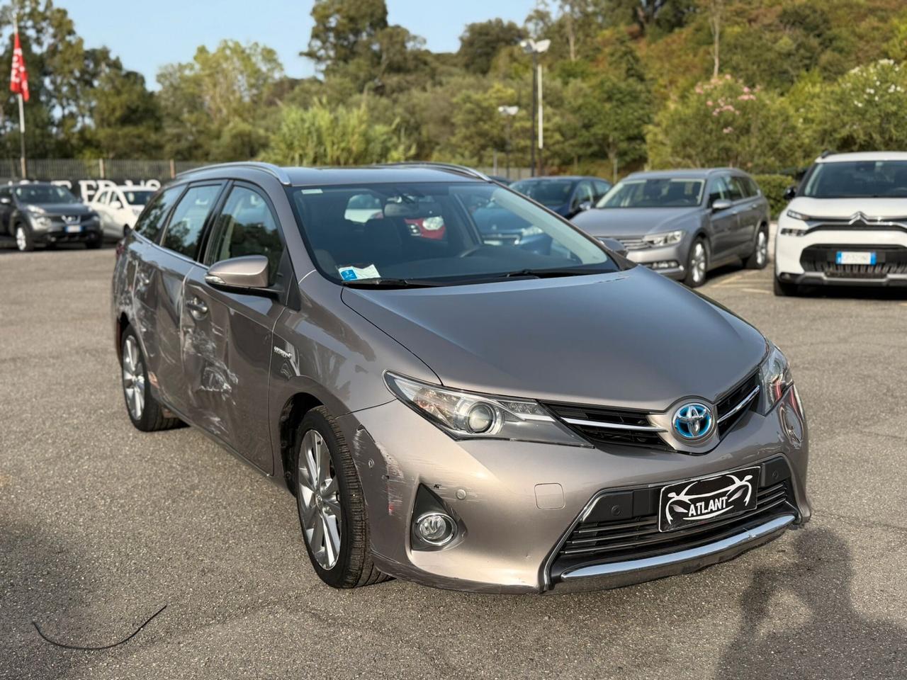 Toyota Auris Touring Sports 1.8 Hybrid Lounge