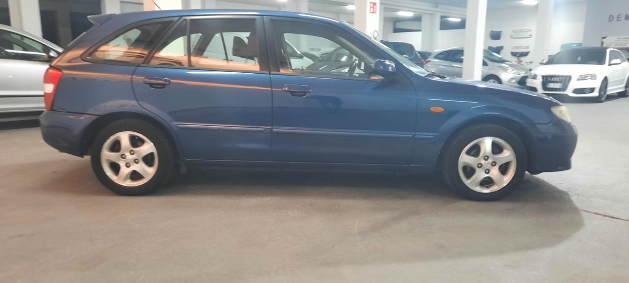Mazda 323 F 1.6i 16V cat 5 porte Touring