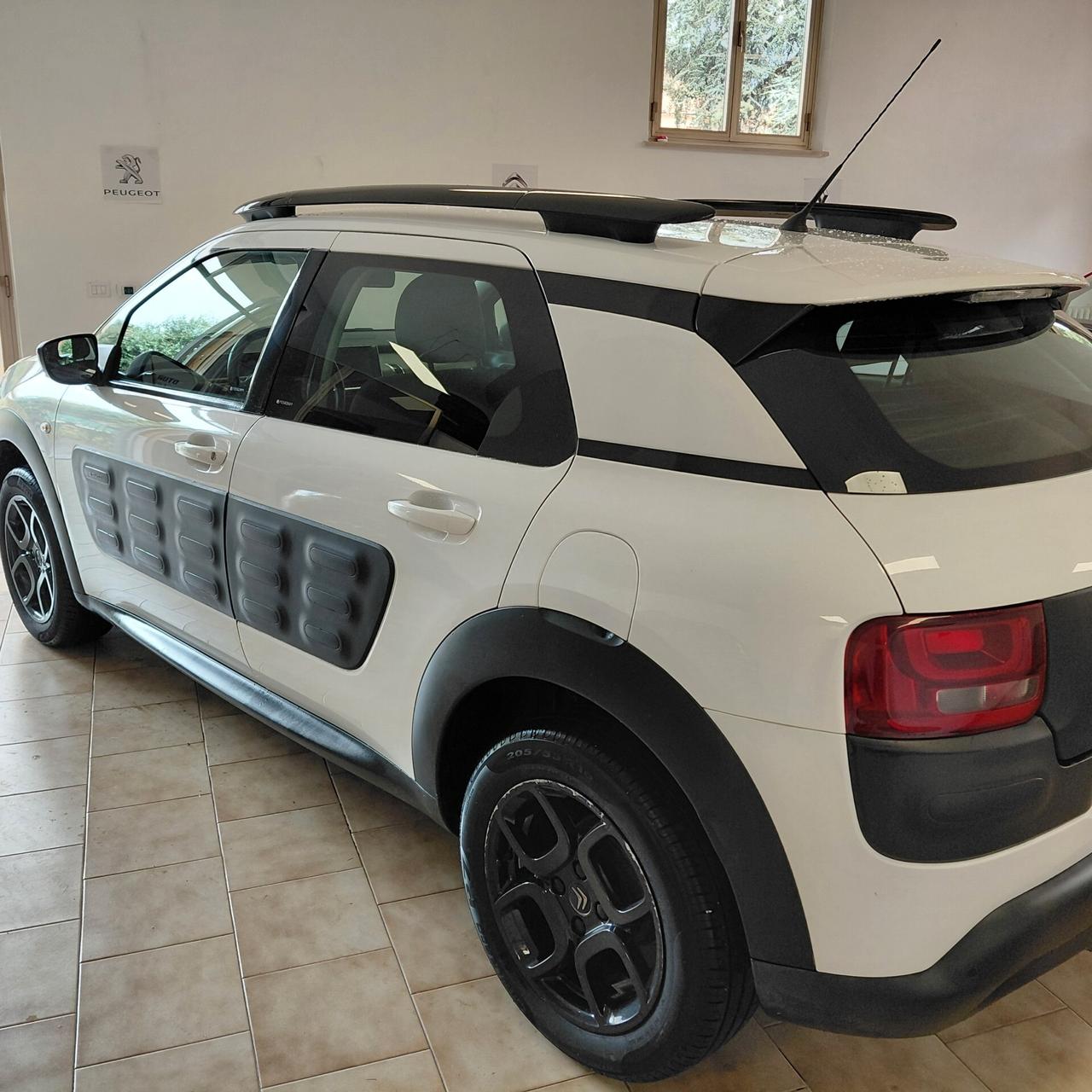 CITROEN C4 CACTUS ANNO 2016 DS 1.6 ADATTA NEOPATENTATI KM 185 MILA