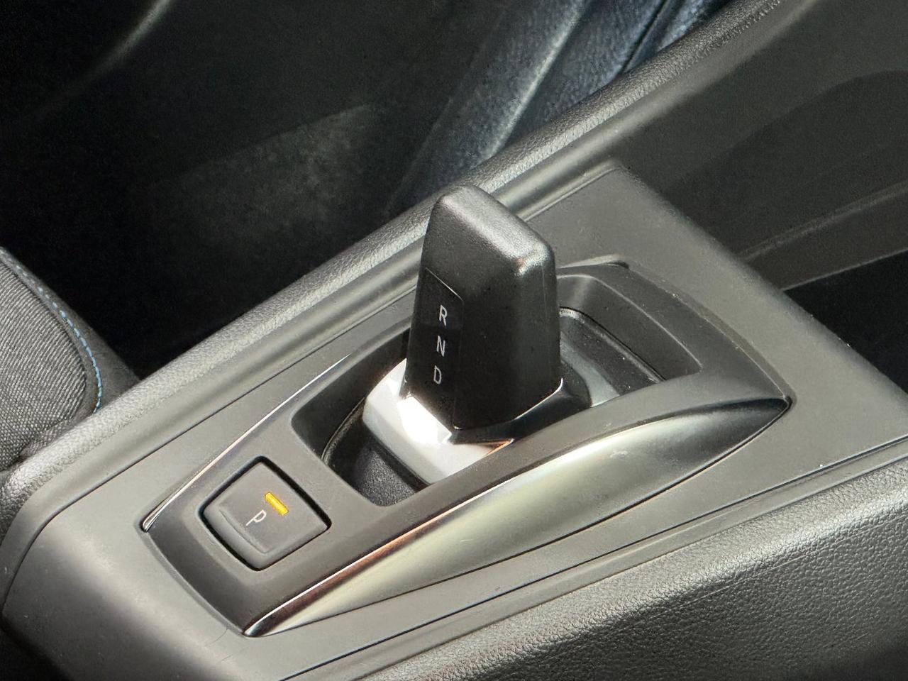 Mitsubishi Grandis 1.8 hev Intense auto