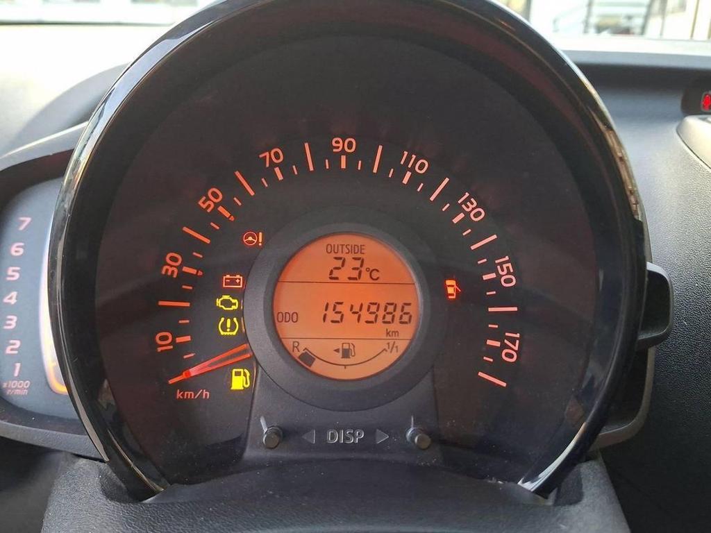 Toyota Aygo 5 Porte 1.0 VVT-i x-play