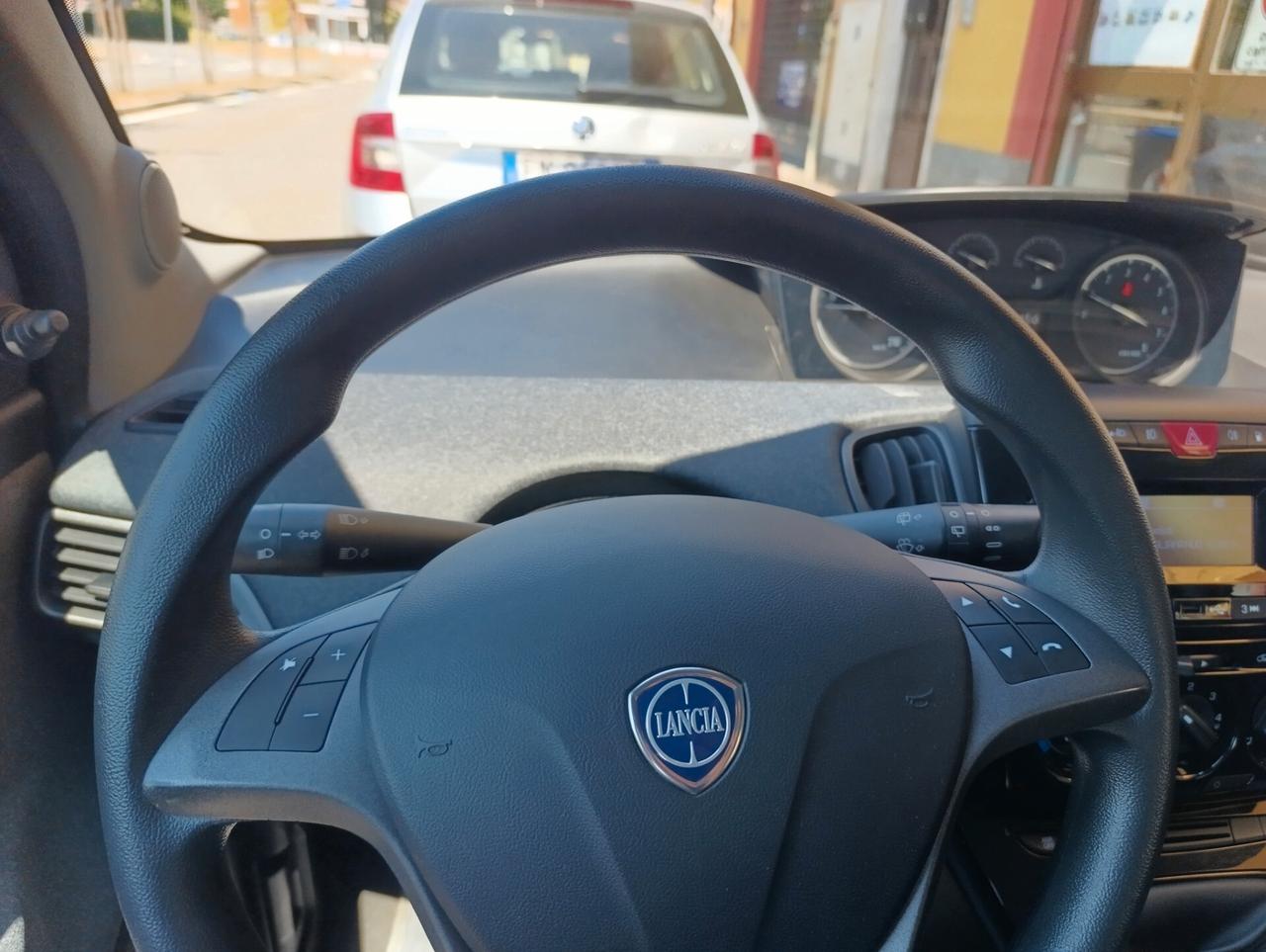 Lancia Ypsilon 1.2 69 CV 5 porte GPL Uniproprietario