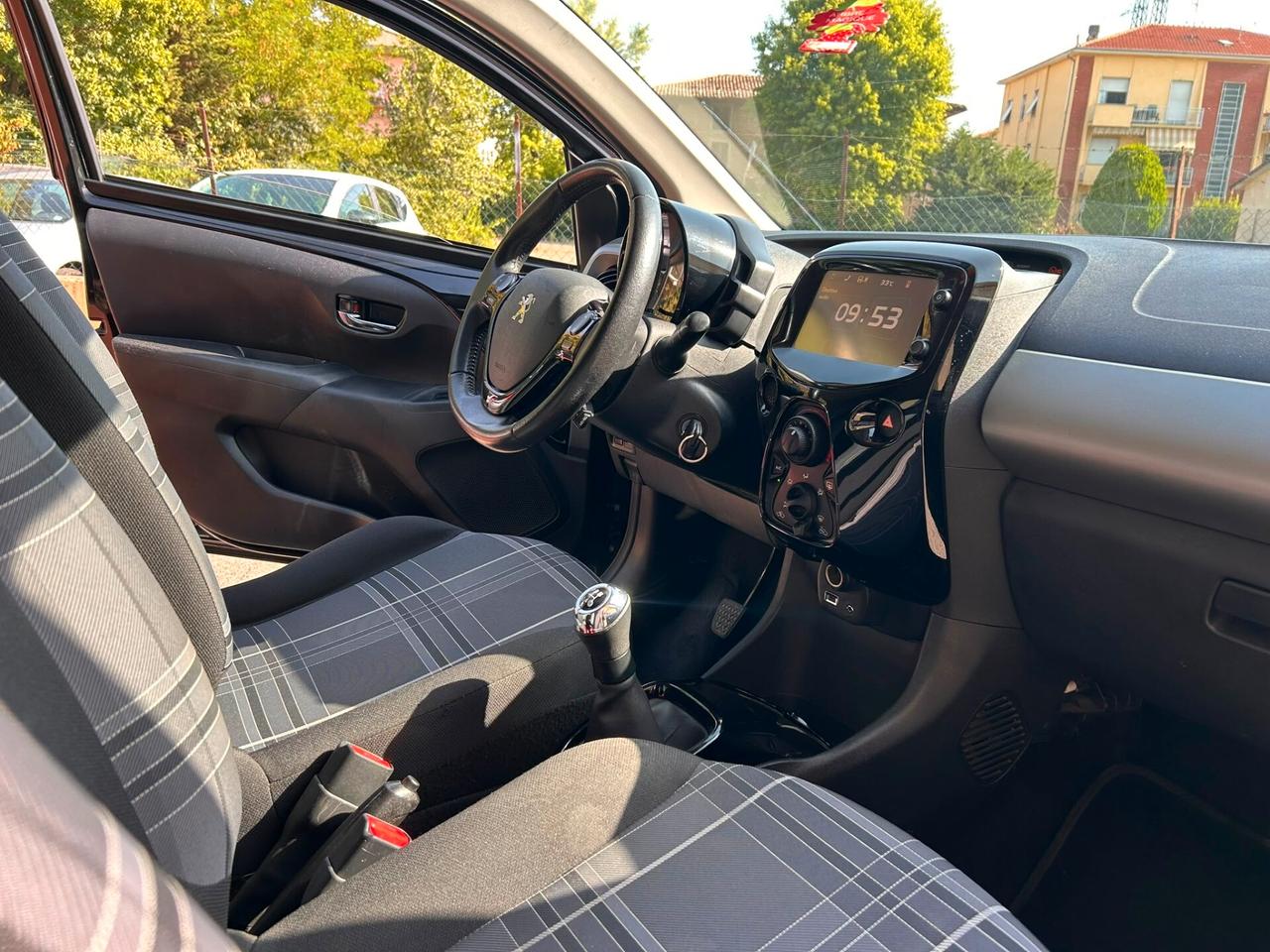 Peugeot 108 1.0 Benzina 68CV 5 porte 130.000 KM