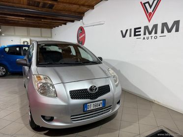 TOYOTA Yaris 1.0 5p. Sol