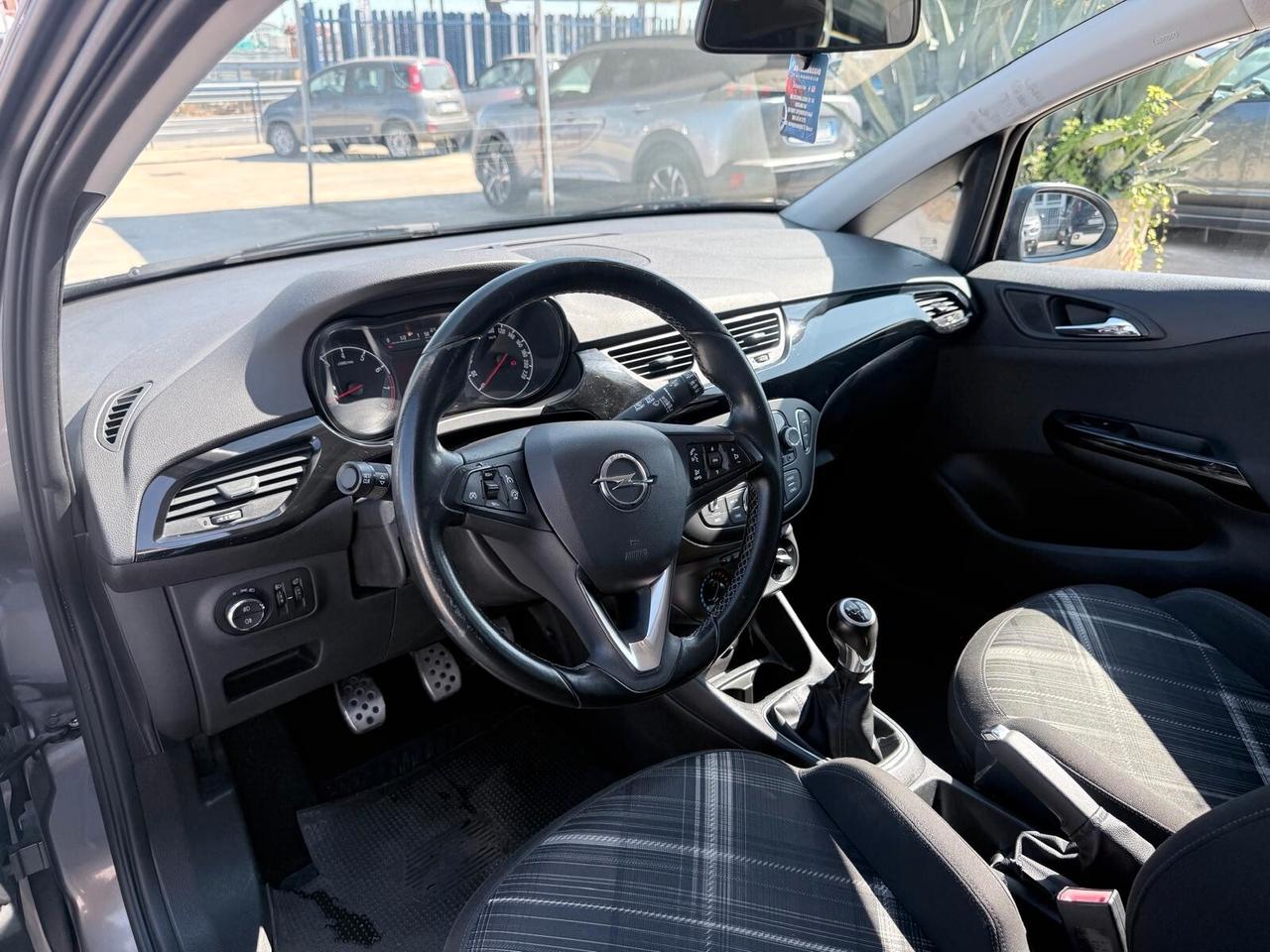 Opel Corsa 1.4 90CV GPL Tech 5 porte Cosmo