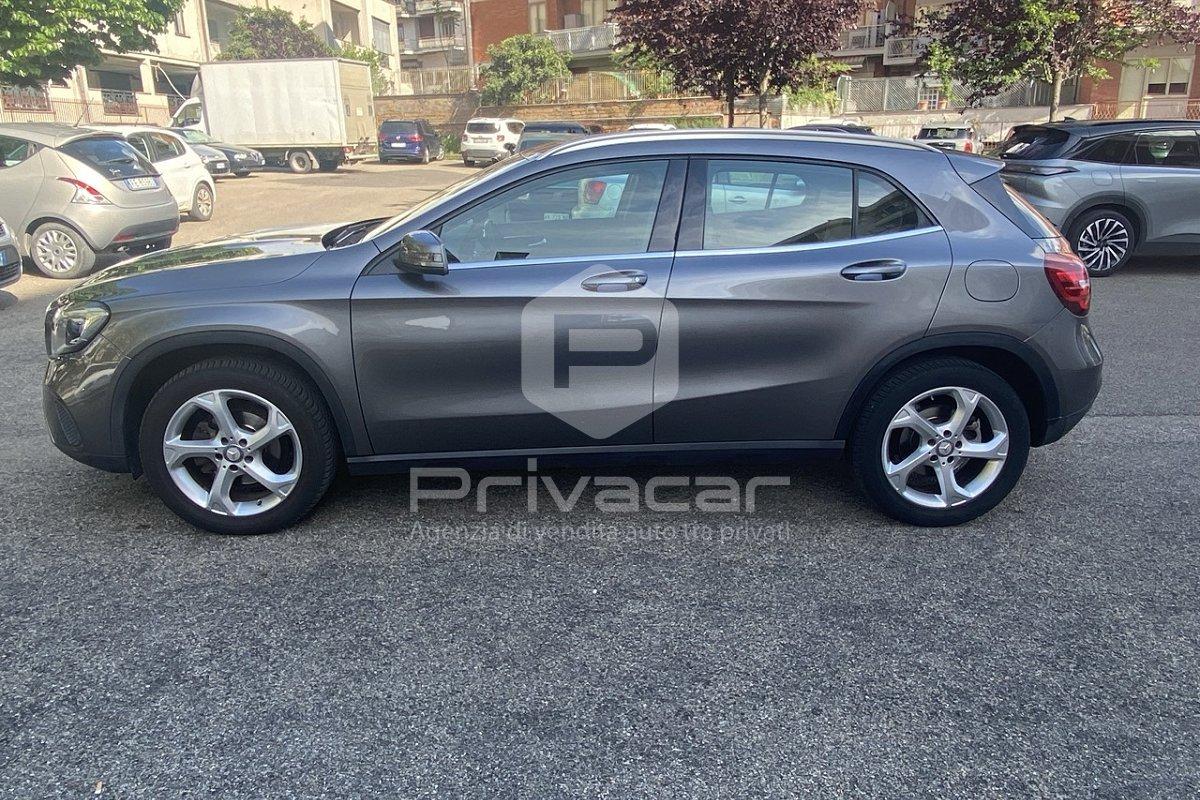 MERCEDES GLA 180 d Automatic Sport