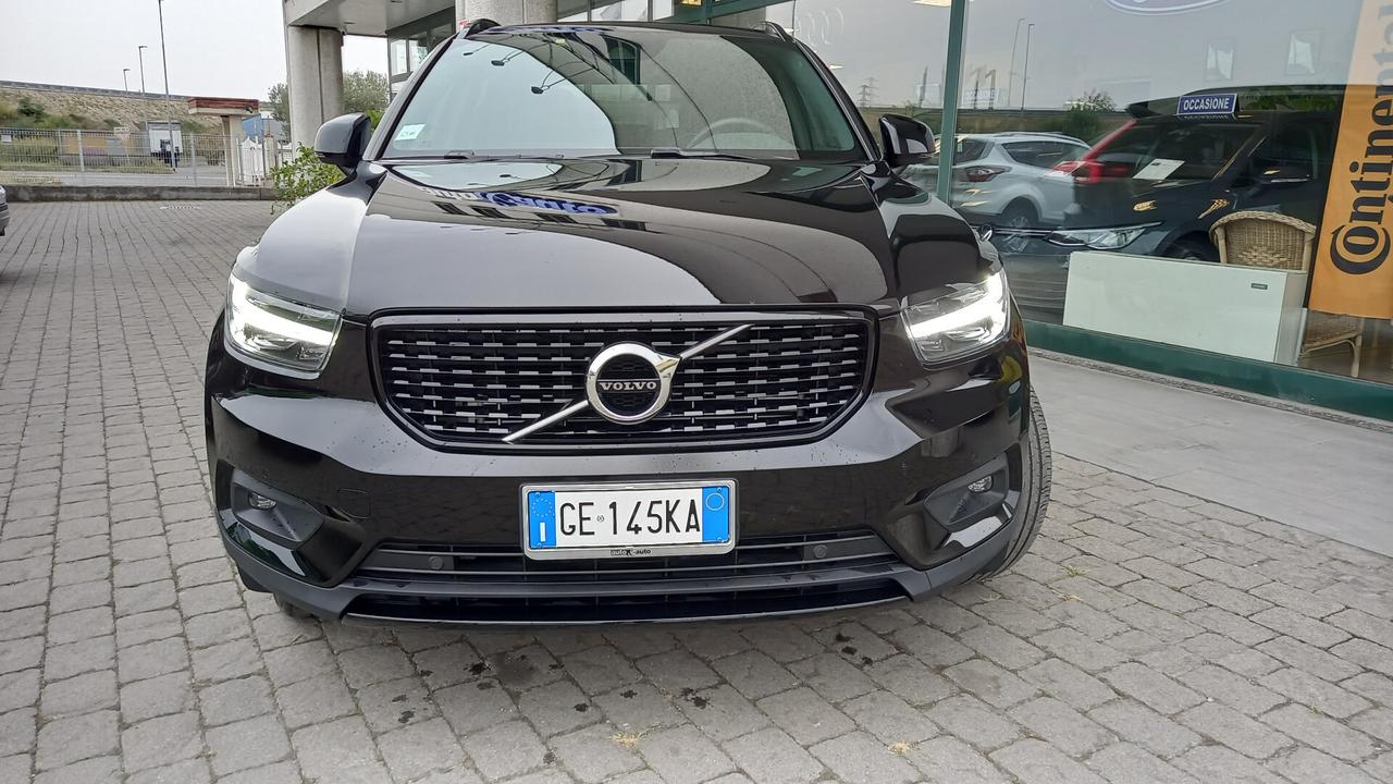 Volvo XC40 T5 Recharge Plug-in Hybrid R-design