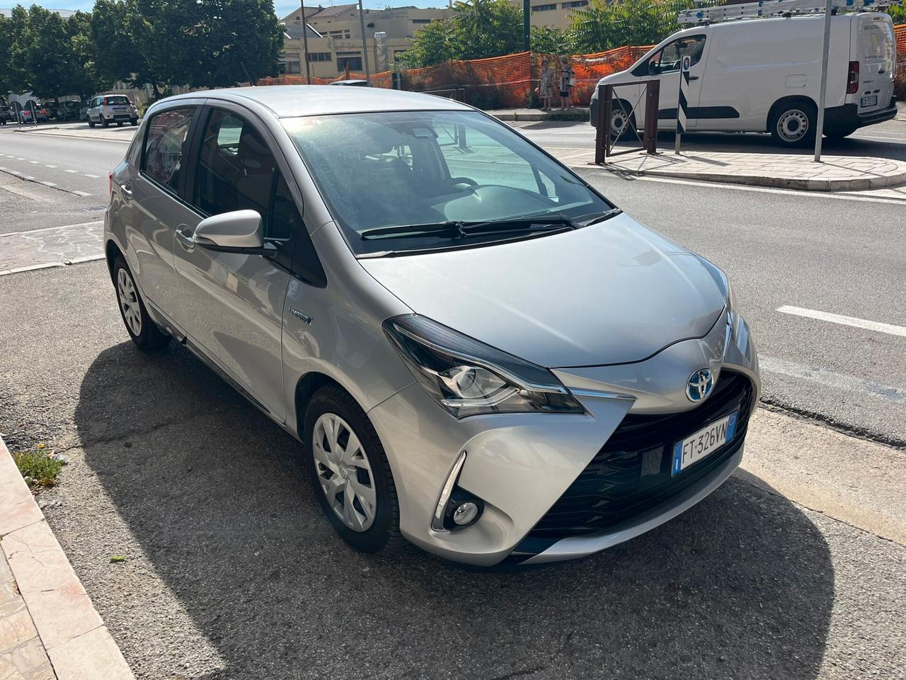 TOYOTA YARIS 1,5 HYBRID 75 CV ACTIVE AUTOMATICA 5P
