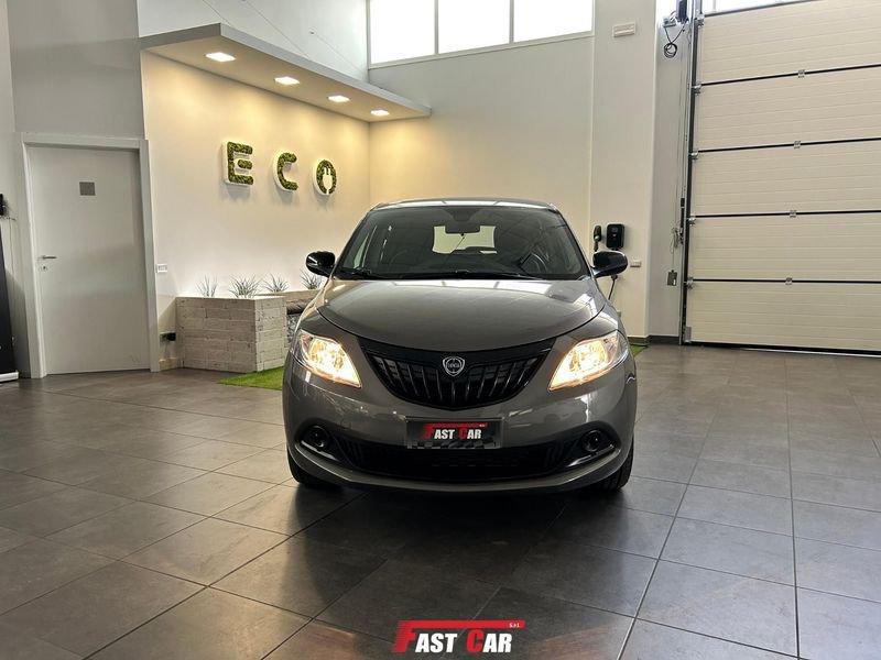 Lancia Ypsilon 1.0 FireFly 70cv Hybrid Silver