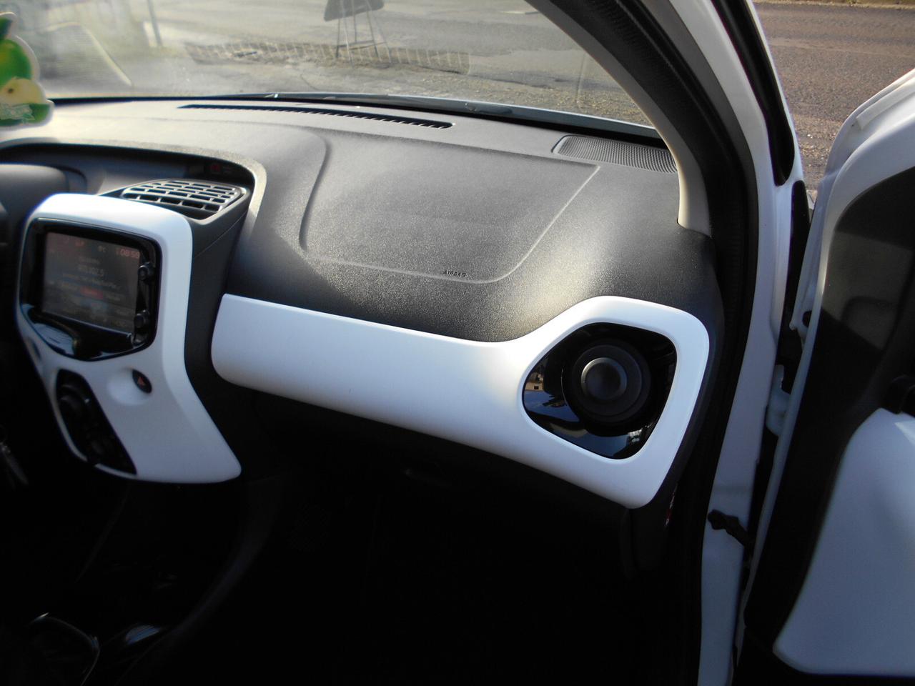 Peugeot 108 PureTech 82 5 porte Allure TOP!