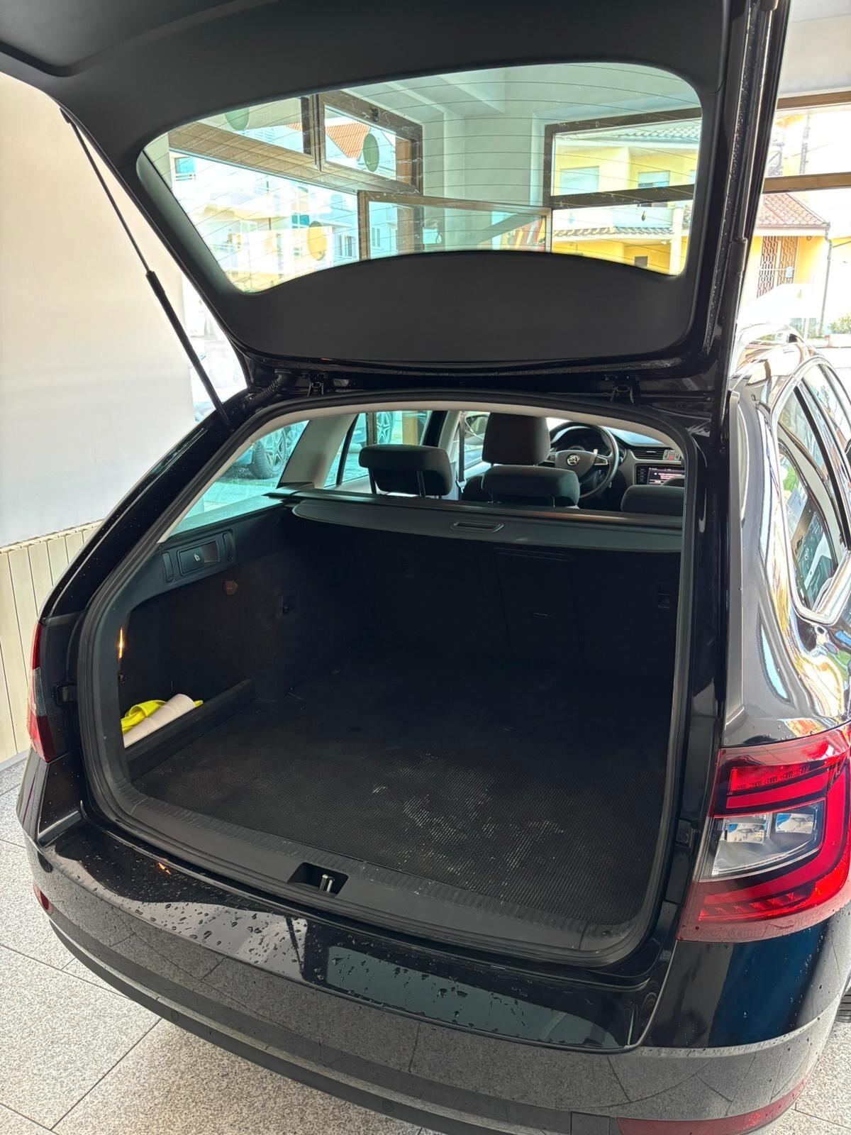 Skoda Octavia 1.5 DSG Wagon G-TEC Ambition METANO UNIPROPRIETARIO