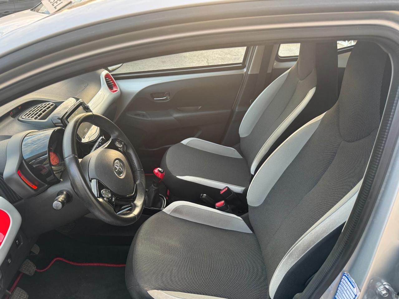 Toyota Aygo 1.0 BENZ 2017