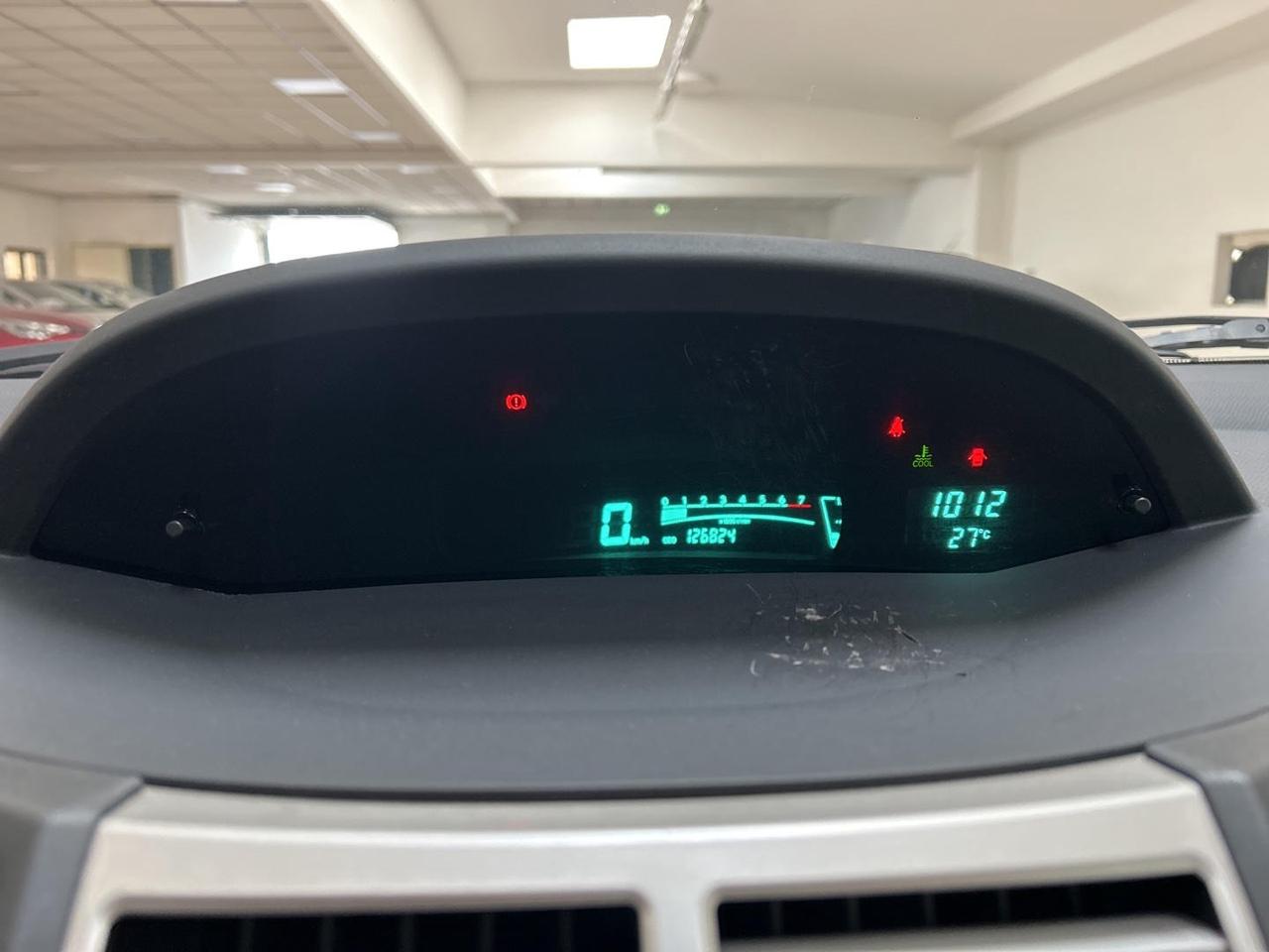 Toyota Yaris 5p 1.0 Sol