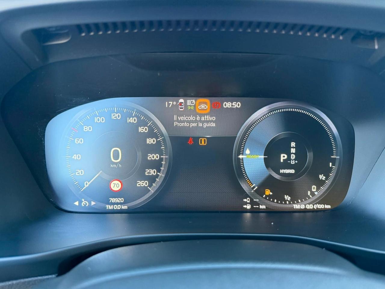 Volvo XC40 T4 Recharge Plug-in Hybrid automatico Core - AUTOCARRO N1 -