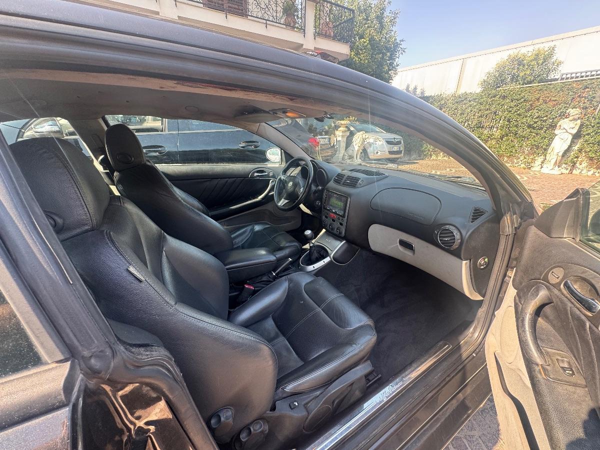 ALFA ROMEO GT 1.9 MJT 16V Luxury 150 Cv