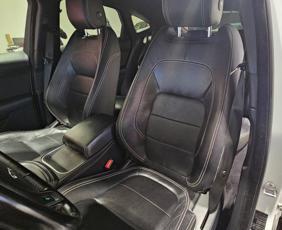 Jaguar E-Pace 2.0d i4 R-Dynamic awd 150cv auto my19