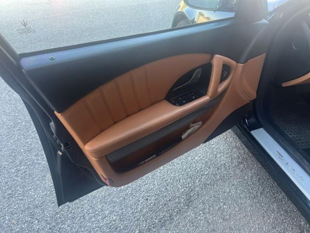 MASERATI Quattroporte 4.2 V8