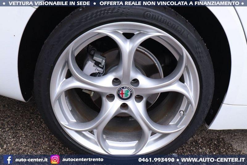Alfa Romeo Giulia 2.2 Turbo Diesel AT8 160CV Super