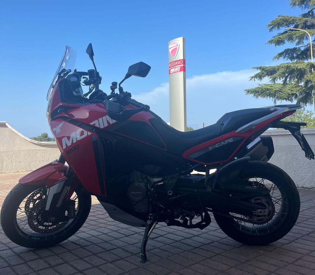 Moto Morini X-Cape 1200