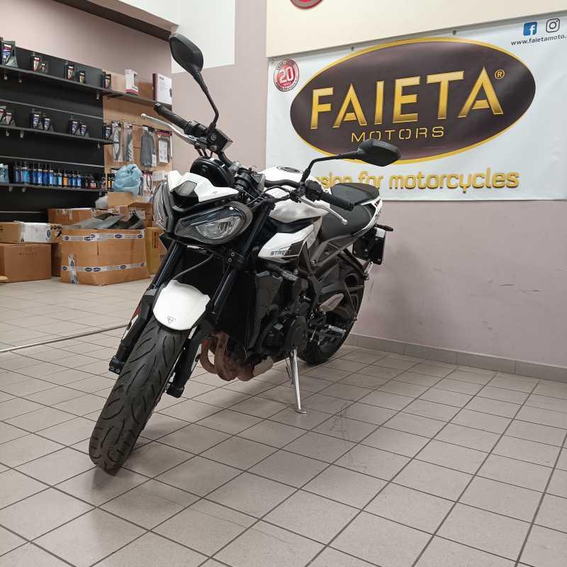 Triumph Street Triple 765 R - 2024