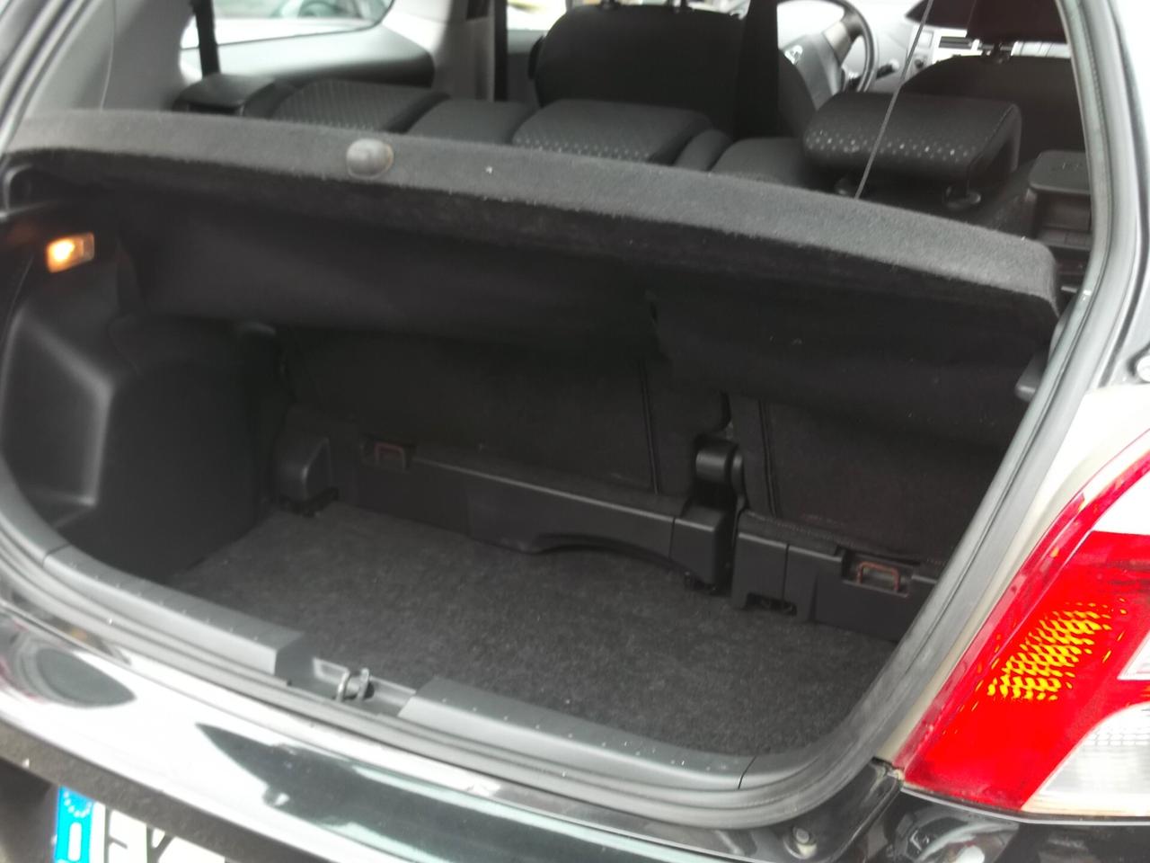 Toyota Yaris 1.3 3 porte Sol - 07