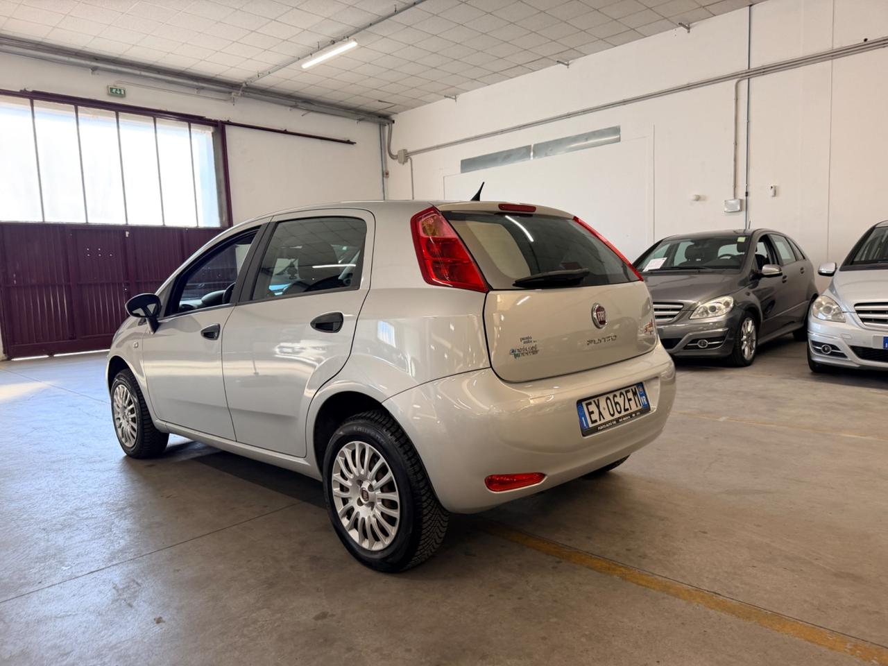 Fiat Punto 1.4 8V 5 porte Natural Power Street