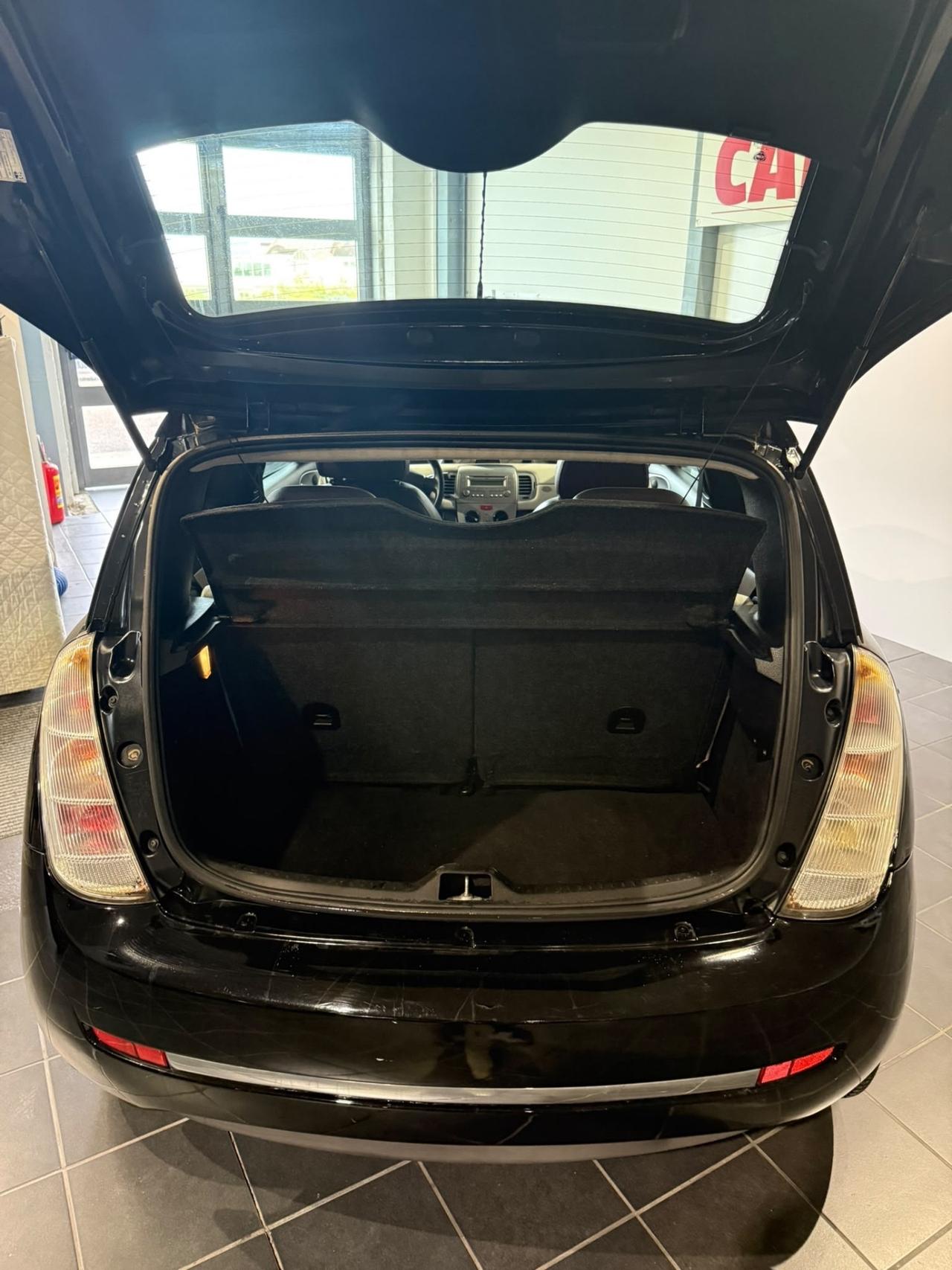 Lancia Ypsilon 1.3 MJT -NEOPATENTATI