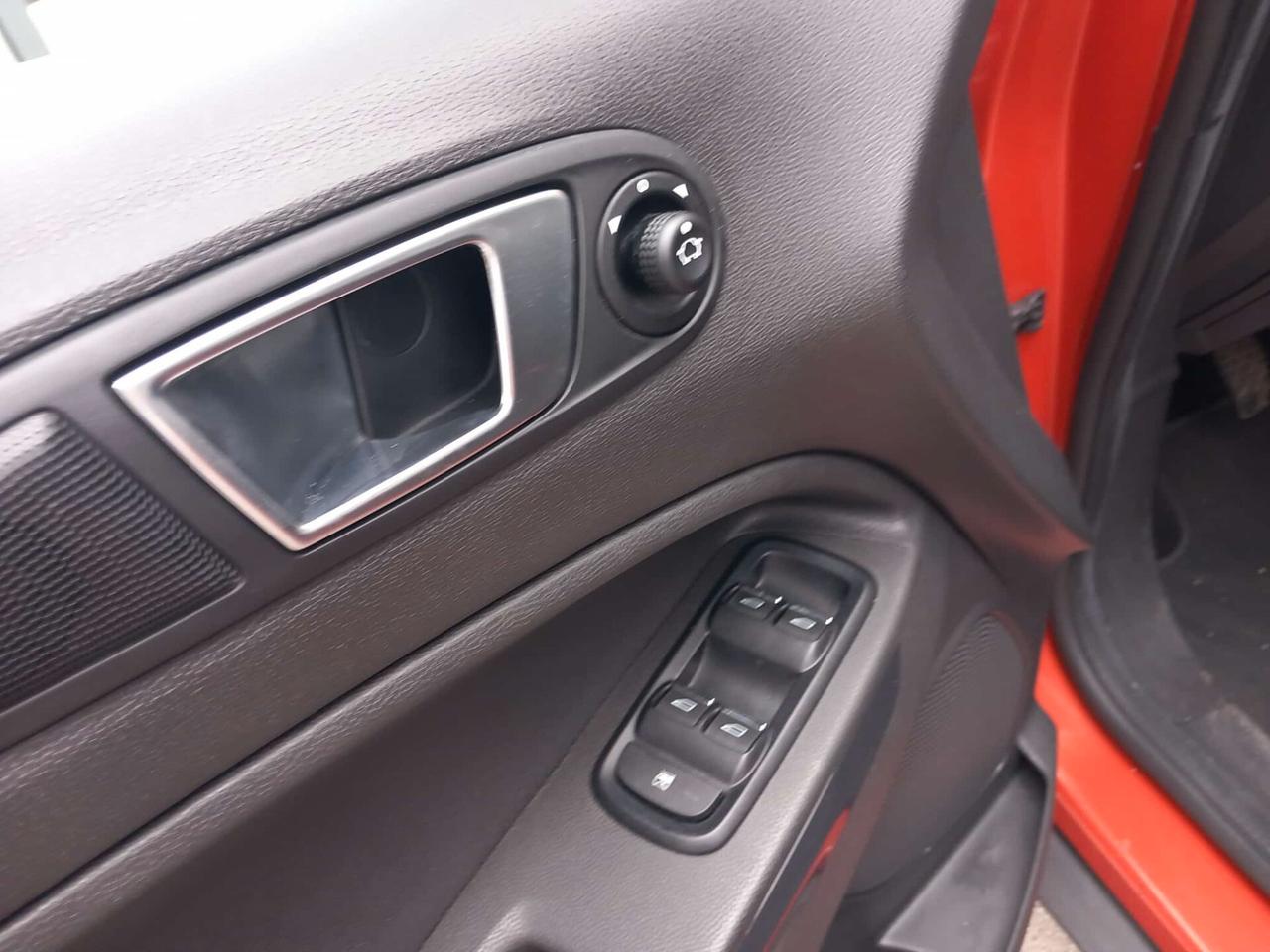 Ford Ecosport 1,5 Diesel 95Cv. Titanium Garantita 12 Mesi