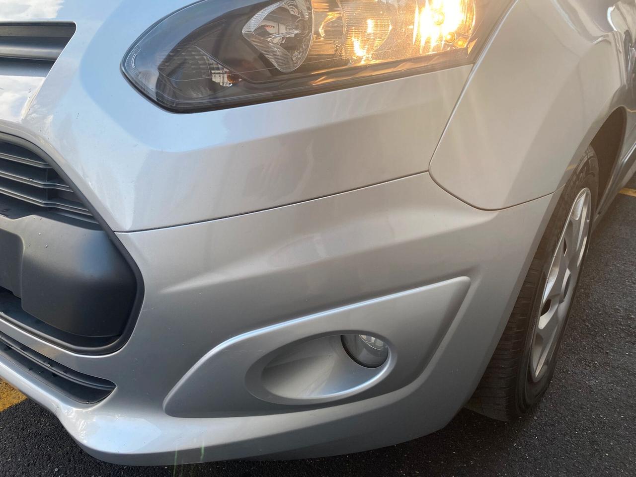 Ford Transit Connect Tourneo 5 posti autocarro