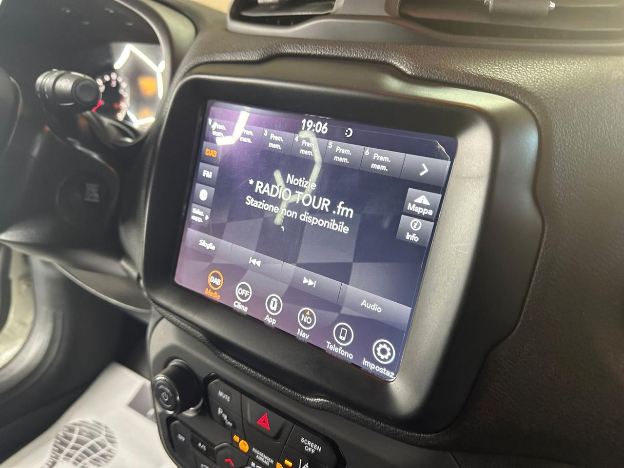Jeep Renegade 1.6 Mjt DDCT 120 CV Longitude