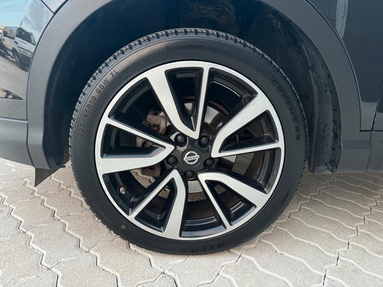 NISSAN QASHQAI 1.6 DCI 130CV TEKNA 2015