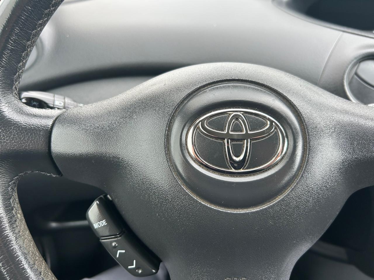 Toyota Yaris 1.0i 16V cat 3 porte Sol