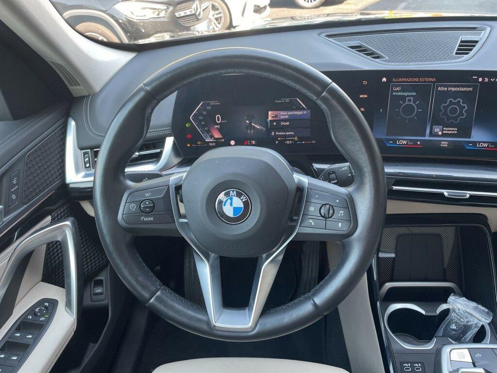 BMW X1 18 i X-Line Edition Essence sDrive DCT
