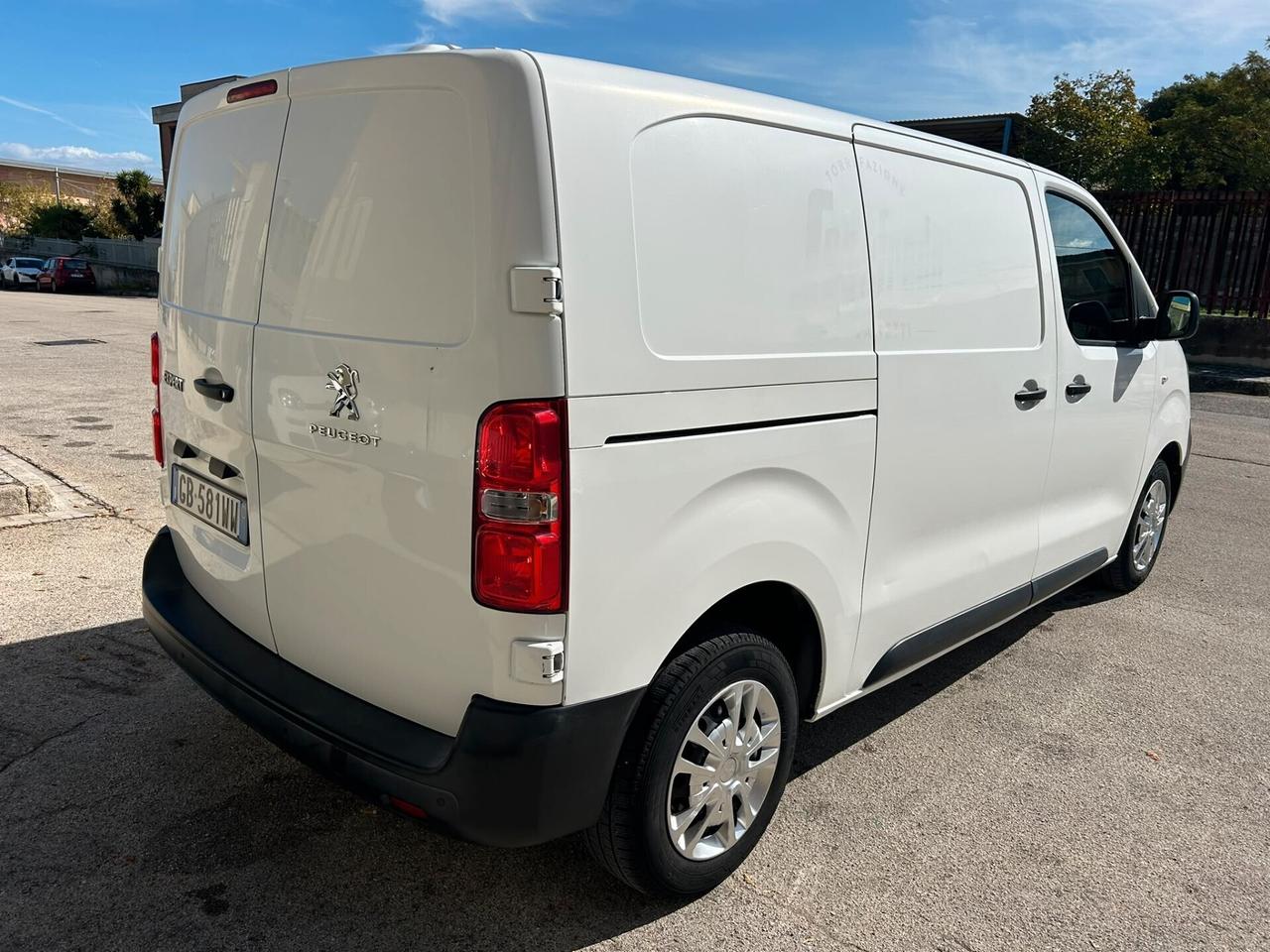 Peugeot EXPERT 4P 2.0 BLUEHDI 120 PREMIUM STANDARD