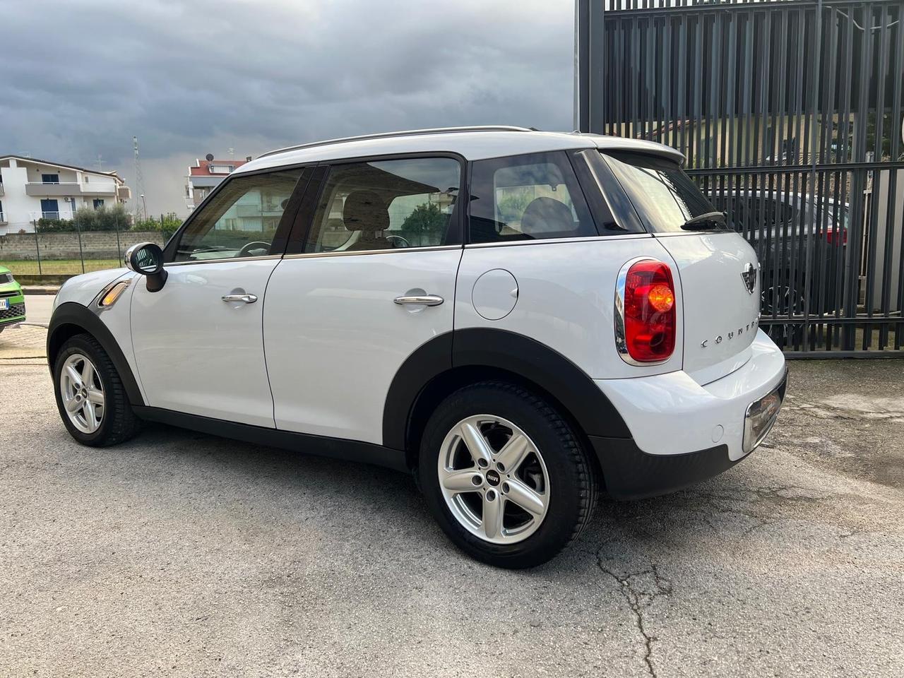 Mini One Countryman 1.6 D Clima