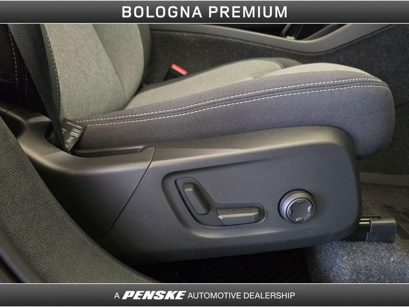 Volvo XC40 B3 automatico Plus Dark