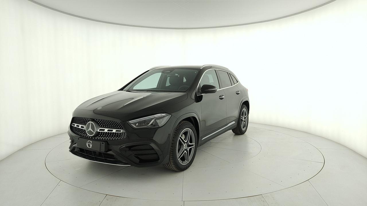 Mercedes-Benz GLA 200 d automatic