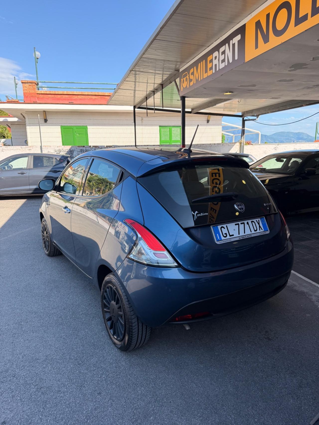 Lancia Ypsilon 1.0 FireFly 5 porte S&S Hybrid Gold