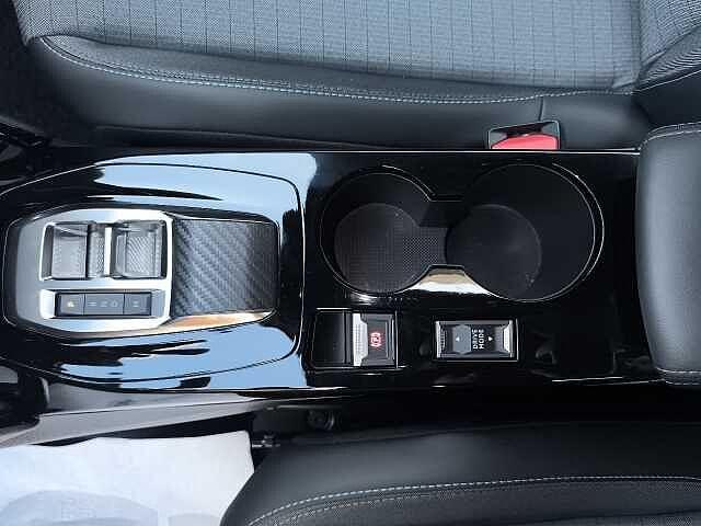 Peugeot 2008 PureTech 130 S&S EAT8 Allure