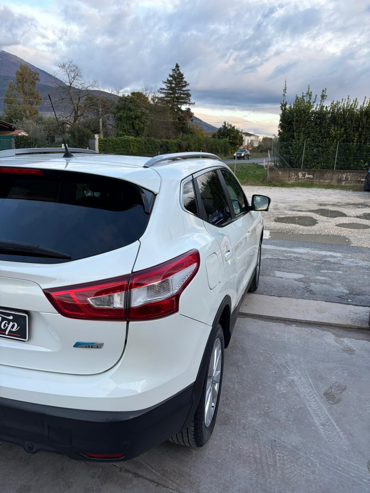 Nissan Qashqai 1.5 dCi Tekna tetto in vetro full