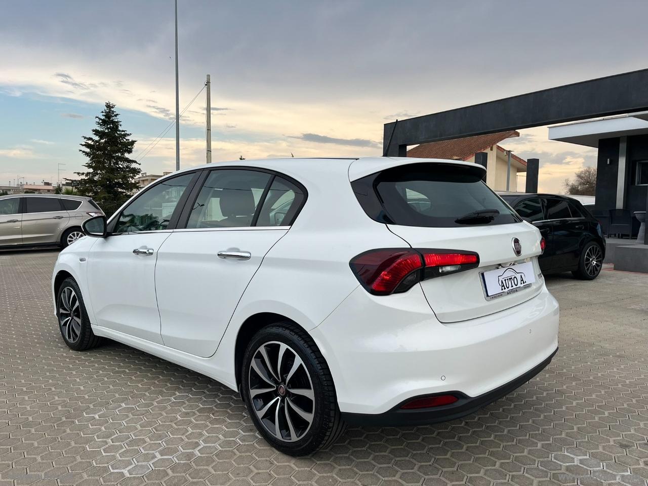 FIAT Tipo 1.3 Mjt S&S 5p. Lounge