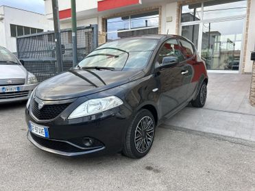 Lancia Ypsilon 1.0 FireFly 5 porte Hybrid Ecochic -2021