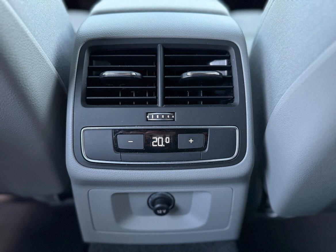 Audi A4 allroad A4 allroad 40 TDI 204 CV S tronic Identity Contrast